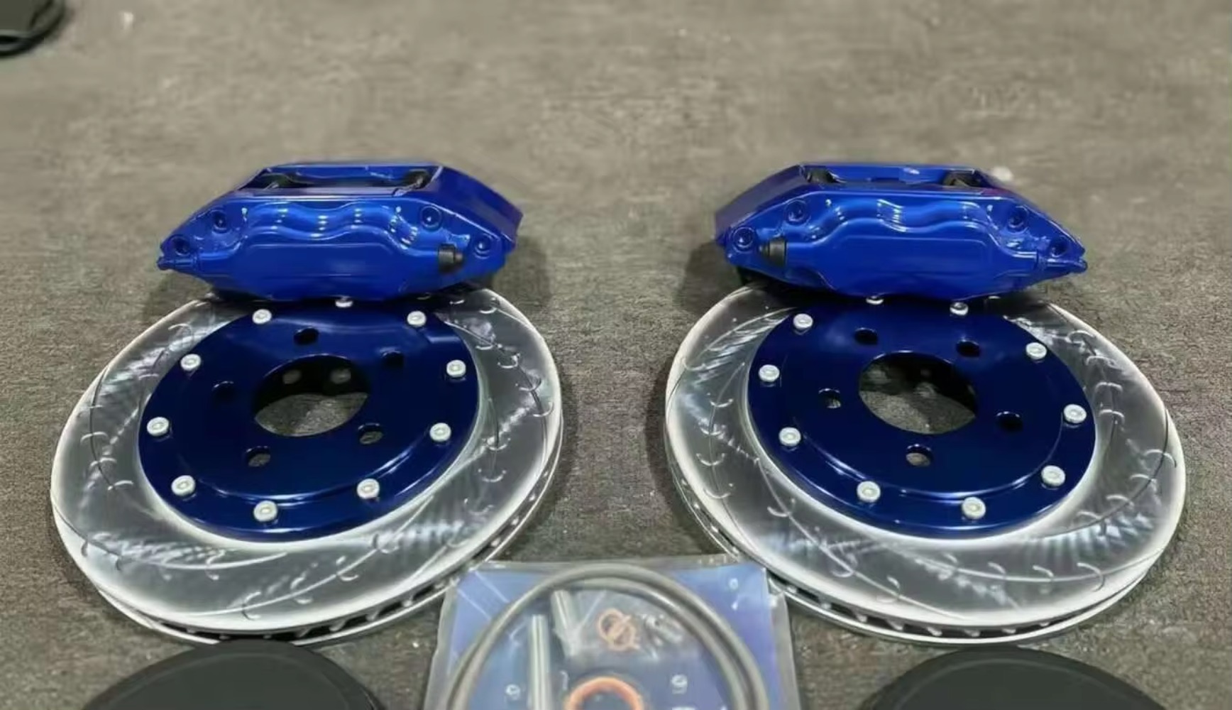 Neue Hochleistungs-Aluminiumle – Forged Front Brake Caliper 4 Piston Bewertung und Preis